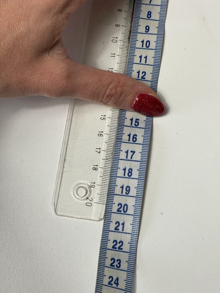 Comparing two rulers with different measurements causing size mismatch while planning felt box for car organiser project